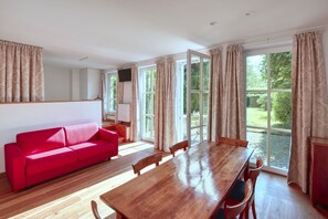 Flat-screen TV - Schloss Wissen Hotellerie (Weeze)