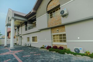 Exterior - CribVille Hotel & Suites (Lekki)