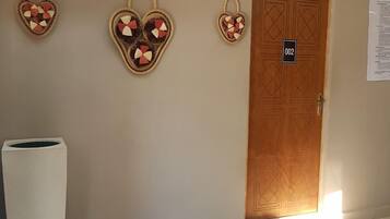 Bữa sáng kiểu Âu hàng ngày (55.00 ZAR/mỗi người)