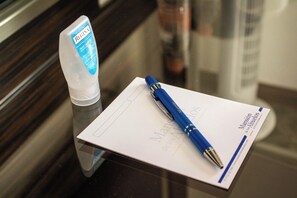 Chambre Simple | Salle à manger