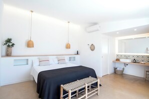 스탠다드 더블룸 또는 트윈룸, 테라스 | 객실 내 금고, 암막 커튼, 방음 설비, 무료 WiFi