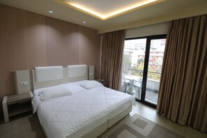 In-room safe, desk, soundproofing, iron/ironing board