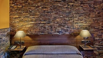 Double Room, 1 Double Bed, Terrace | Minibar, in-room safe, desk, blackout curtains