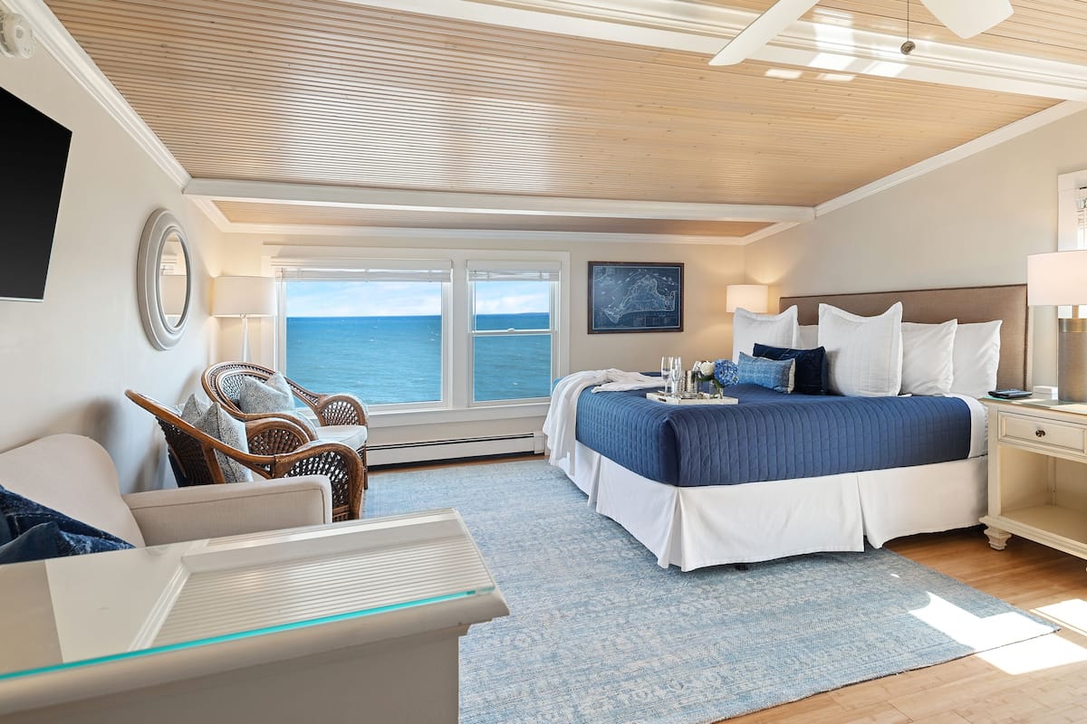 Panoramic Double Room, 1 King Bed, Ocean View, Oceanfront | Premium bedding, desk, iron/ironing board, free WiFi