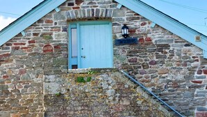 Appartement Confort, salle de bain attenante, vue sur la cour intérieure (The Tack Room) | Entrée de l’hébergement