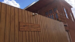 Fachada de la propiedad