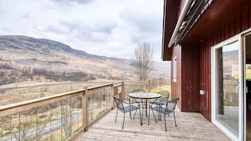Chalet | Property grounds
