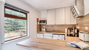 Chalet | 2 bedrooms, iron/ironing board, WiFi, bed sheets