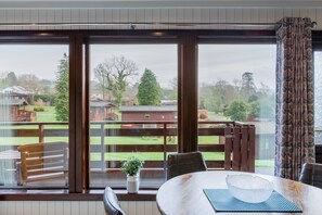 Cabin, Multiple Beds | Private kitchen | Fridge, microwave, oven, stovetop