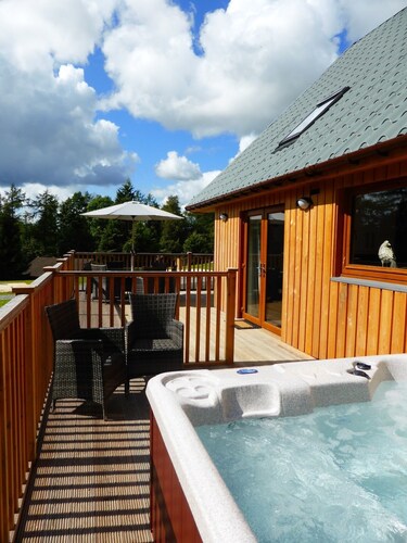 Lord Galloway 33, Newton Stewart