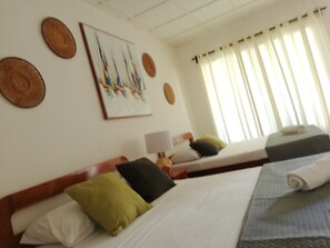 Standard Double Room, 2 Queen Beds | 1 bedroom, bed sheets - Hotel La Isla (Parrita)