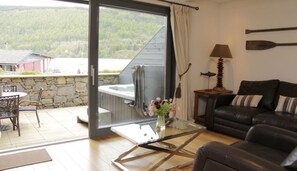 Apartment, 1 Queen Bed | Outdoor spa tub - Taymouth Marina - Beinn Doran (Aberfeldy)