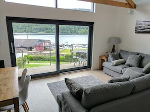 Apartment, Multiple Beds | Living room | 30-inch TV with digital channels - Taymouth Marina - Ben Cruachan (Aberfeldy)