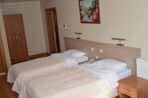 Premium bedding, minibar, in-room safe, desk - Hasan Celebi Otel (Siverek)