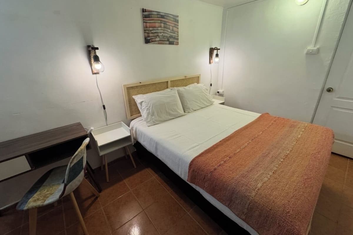 Economy Double Room | Desk, free WiFi, bed sheets