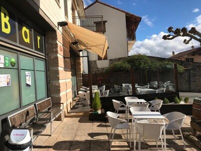 Hostal Ardoi