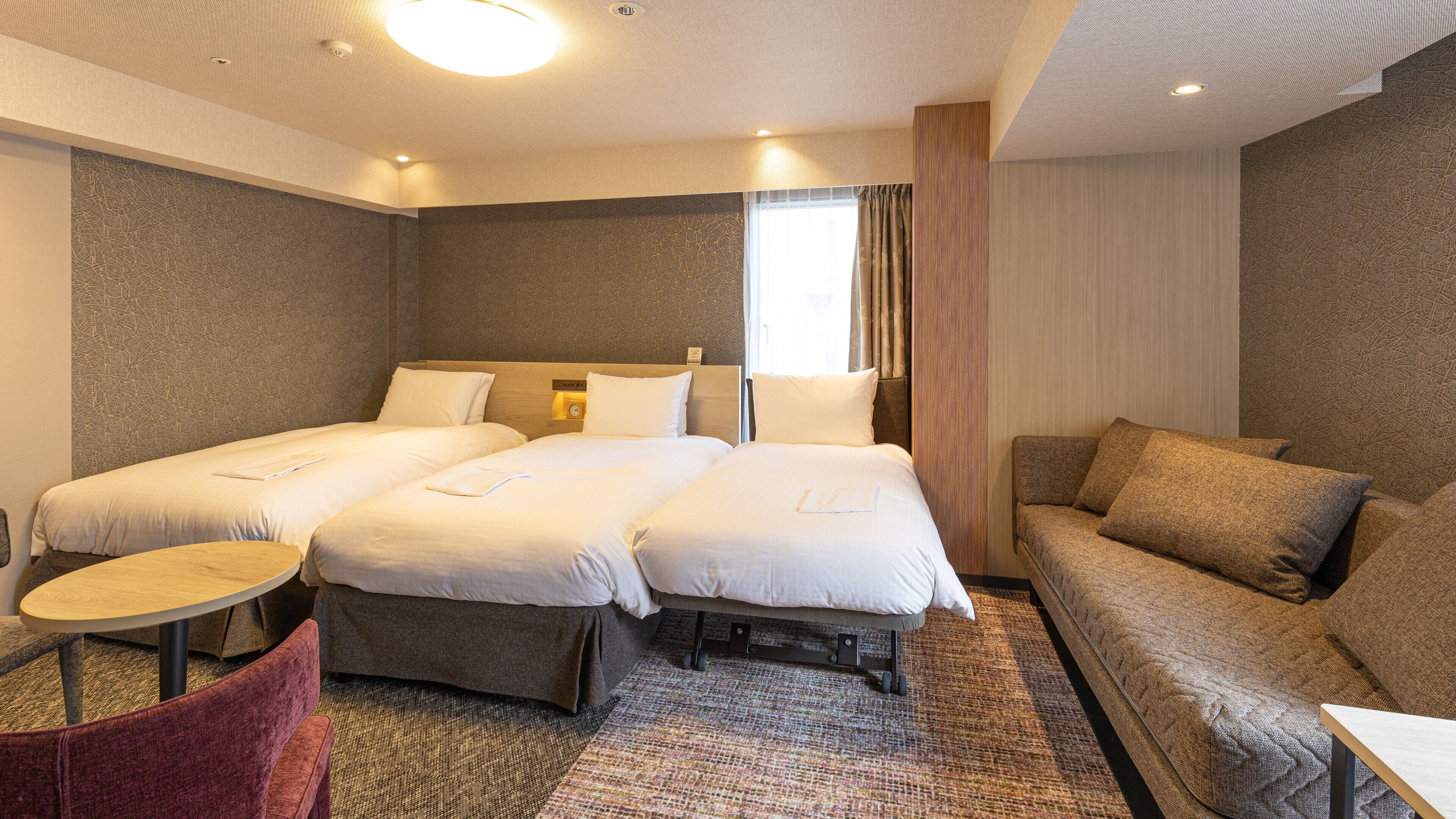 blackout curtains, free wifi