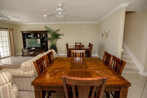 Villa | Tempat makan