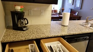Standard-Apartment, Küche, Stadtblick | Eigene Küche