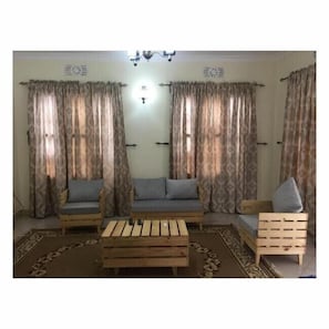 Televisión 24 pulgadas con canales de televisión vía satélite