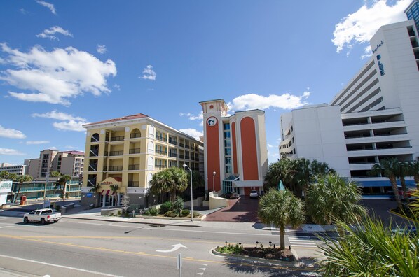 Villa | Vista a la calle