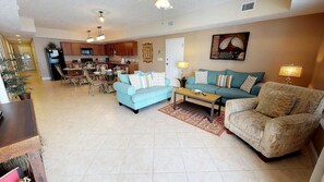 Villa | Wohnbereich | Fernseher