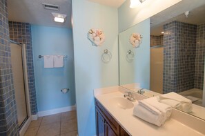 Villa | Bathroom amenities | Hair dryer