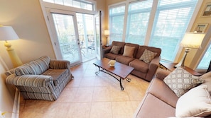 Apartment | Living area