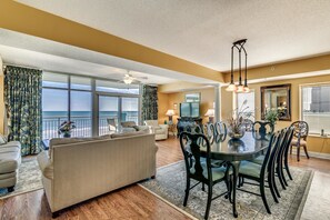 Huoneisto | Ruokailu