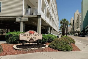 Front of property - Cherry Grove Villas - 204 Villa 6 (North Myrtle Beach)
