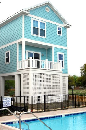 Apartment | Balcony view