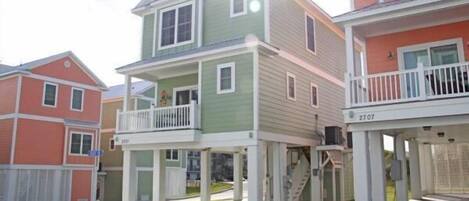 Apartment | Front of property