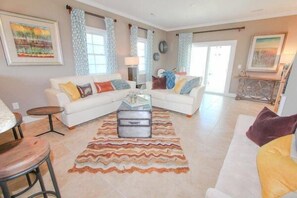 Apartment | Living room