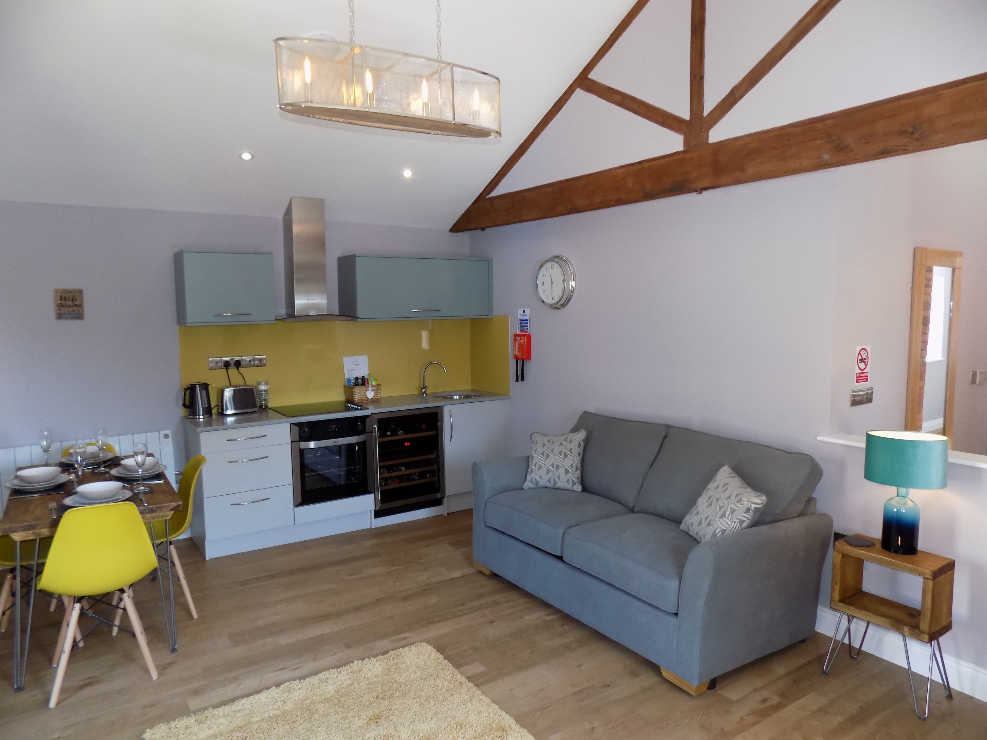 Apartamento, 1 cama King (Apartment 4) | Cozinha privada | Geladeira, fogão, cooktop, chaleira elétrica