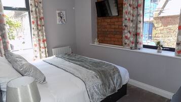 Apartment, 1 King Bed with Sofa bed (Apartment 1)