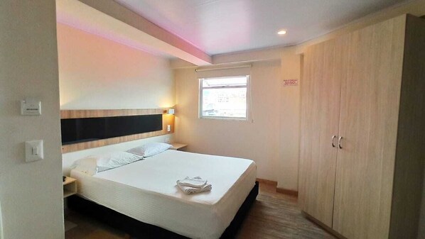 Insonorización, wifi gratis, ropa de cama y acceso para silla de ruedas 