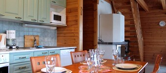 Nuppulanranta cottage by lake