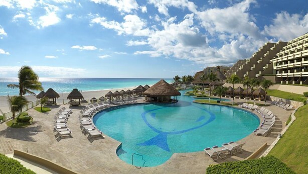 Outdoor pool - Luxury Escape Cancun (Cancun)