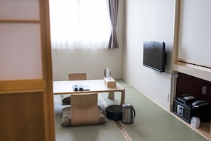 Japanese Style Room for 1 Person, Smoking | Living area | Flat-screen TV, pay films - Hotel Sugita (Tomakomai)
