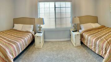 3 chambres, fer et planche Ă repasser, Wi-Fi, draps fournis