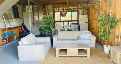 Gateway to Phillip Island Pet Friendly, Free WIFI, Walk to Shops & Beaches