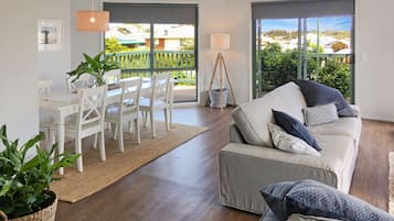 Smart TV, DVD player, books, video library