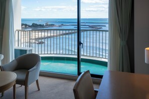 Utsikt mot strand/hav