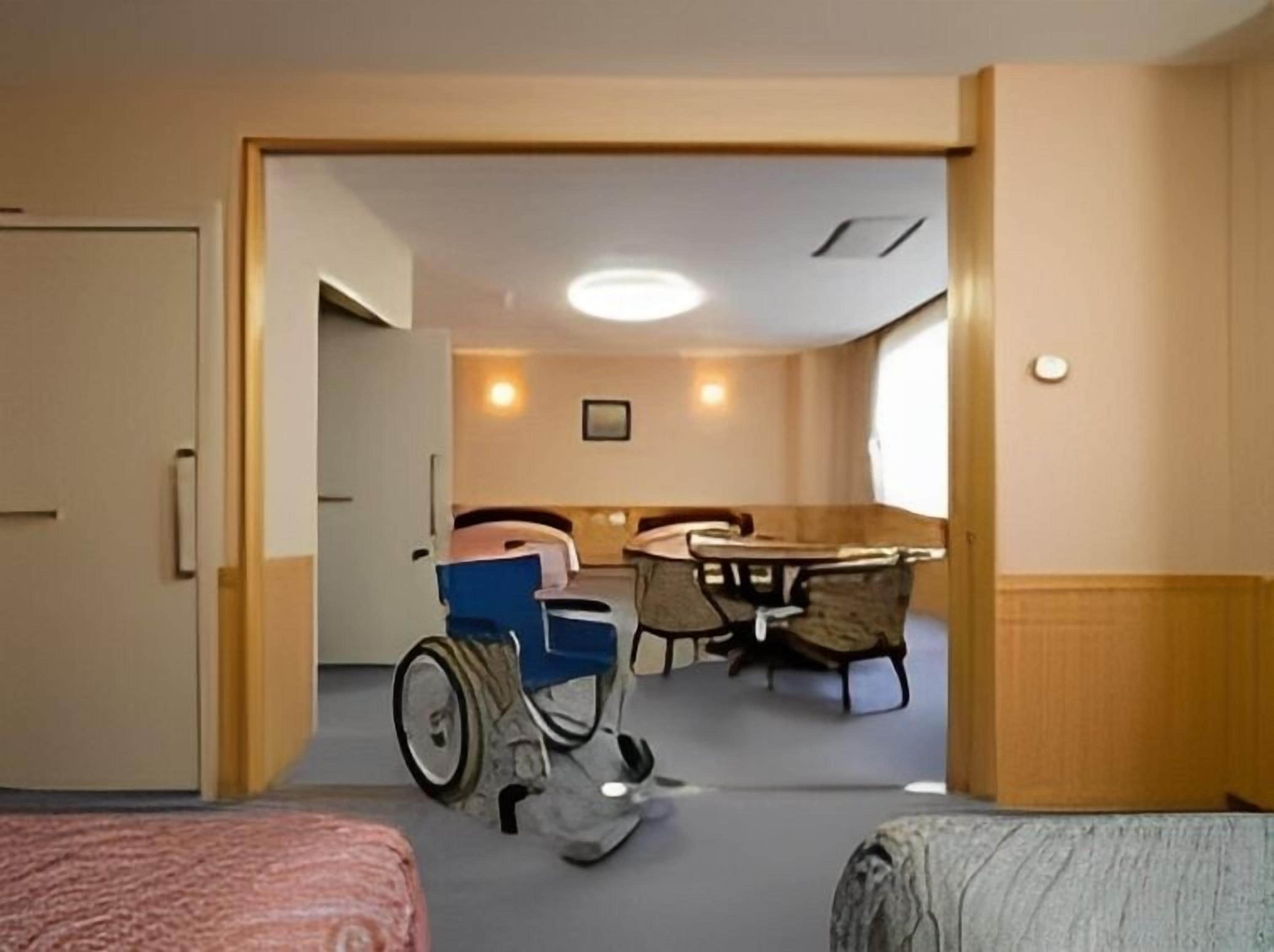 Accessible Western Room, 4 Single Beds, Smoking