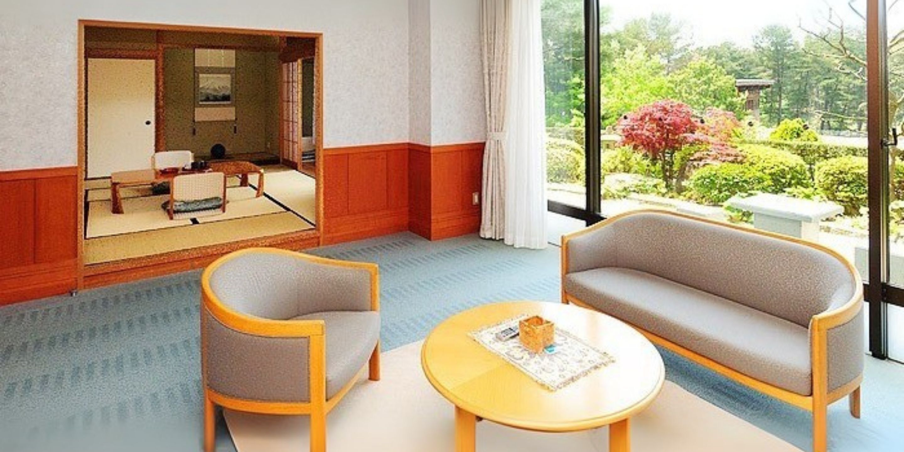 Zimmersafe, kostenloses WLAN, Bettwäsche