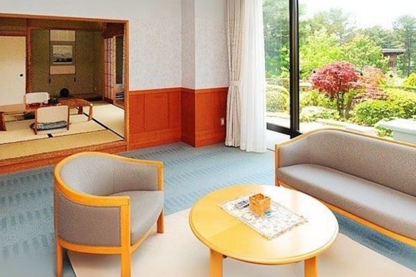 In-room safe, free WiFi, bed sheets