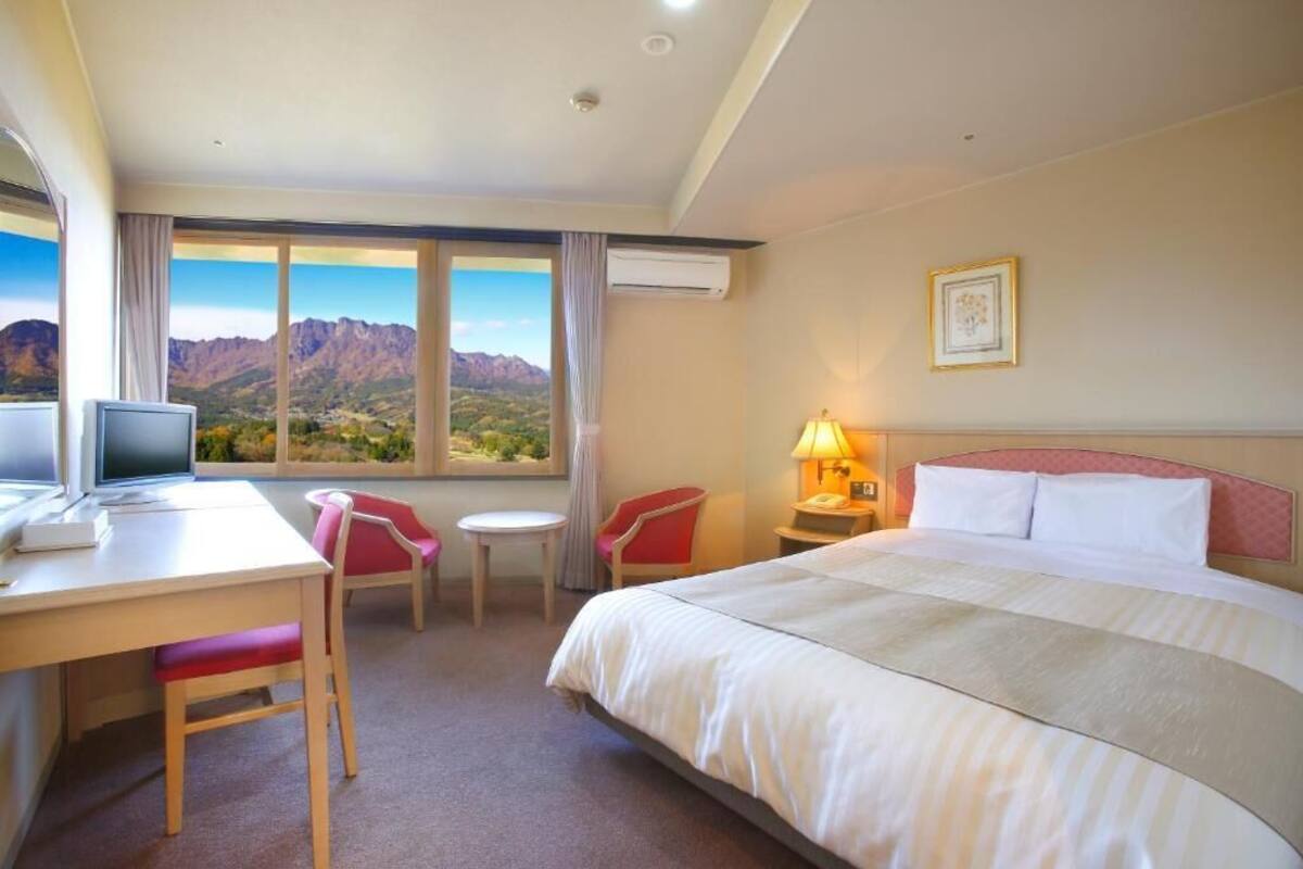 Standard Double Room, Mountain View | In-room safe, desk, laptop workspace, blackout drapes
