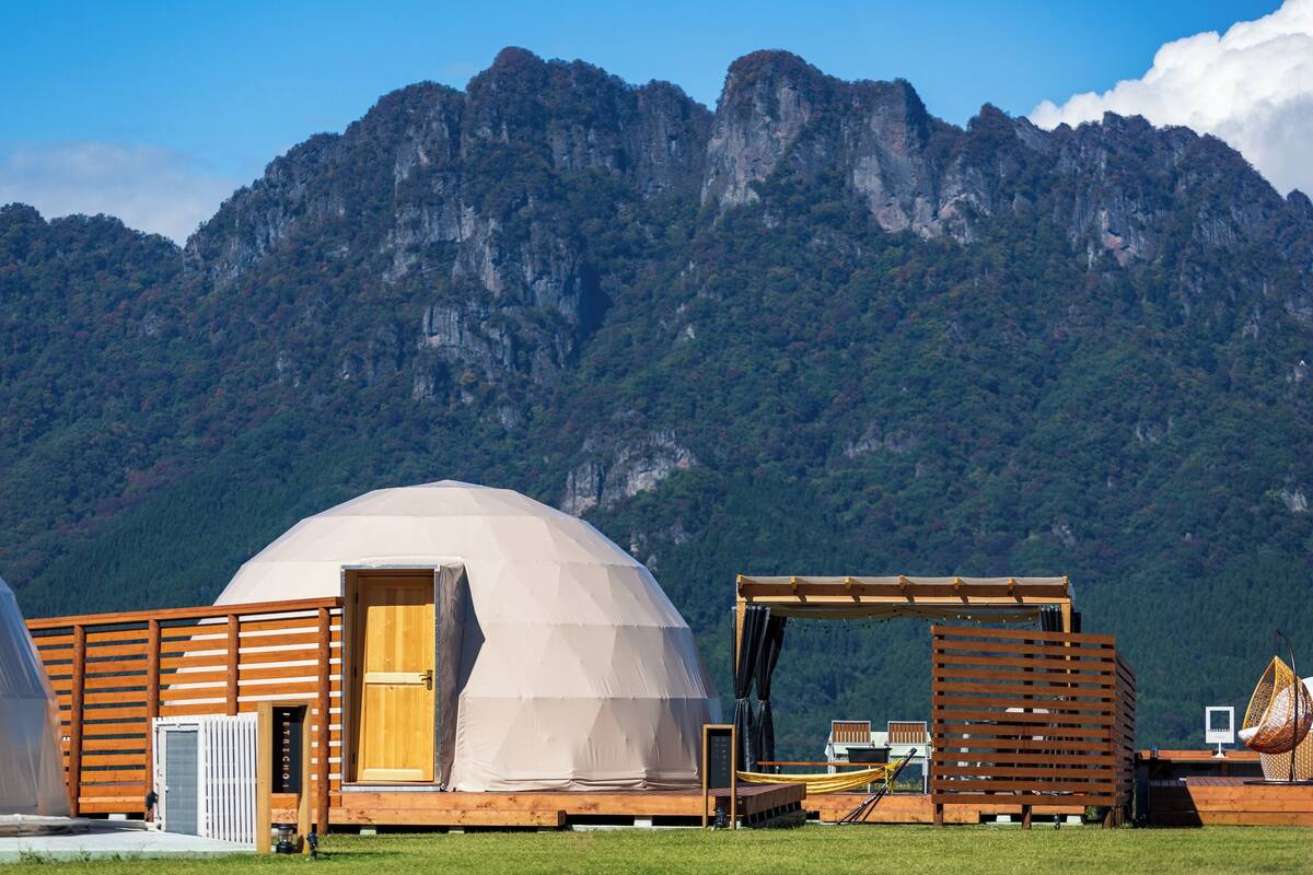 Standard Tent, Non Smoking | In-room safe, desk, laptop workspace, blackout drapes