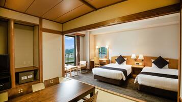 In-room safe, free WiFi, bed sheets