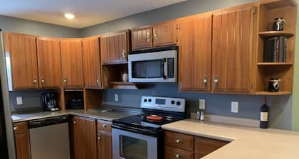 405 S. Madison, Suite A